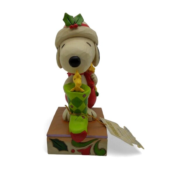 Enesco JIM SHORE 2021 Peanuts Snoopy Gifts of Friendship Christmas Figurine 6008 - Picture 7 of 12